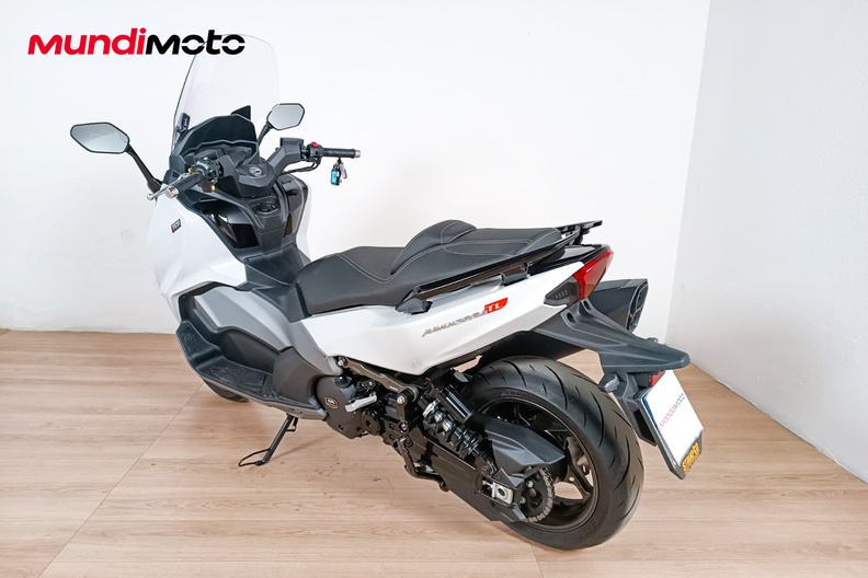 Motorbike image 6