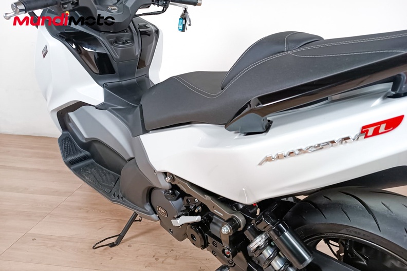 Motorbike image 8