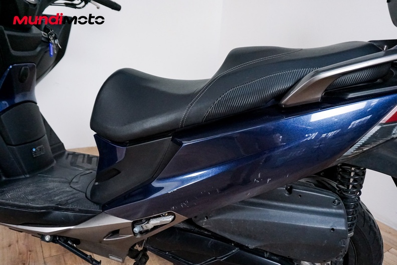 Motorbike image 8