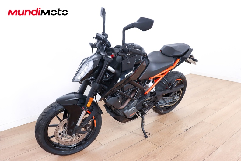 Motorbike image 7