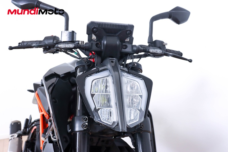 Motorbike image 4
