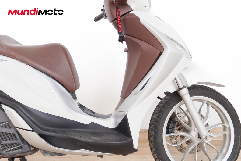 Motorbike image 12