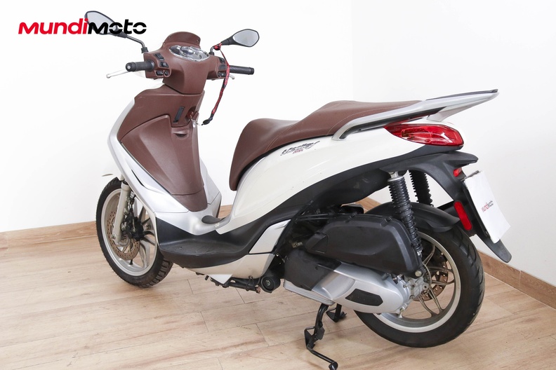 Motorbike image 6