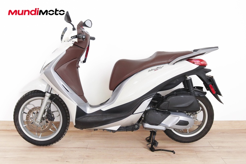 Motorbike image 5