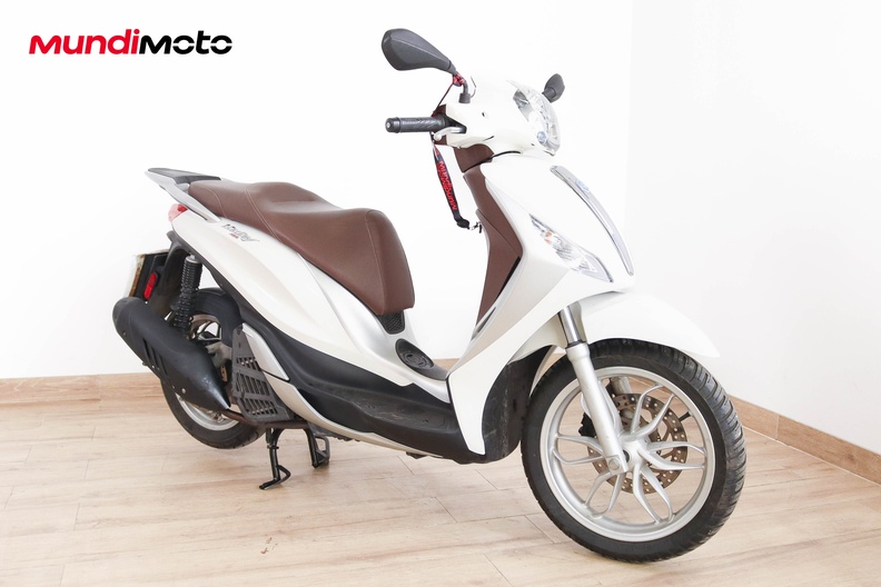 Motorbike image 1