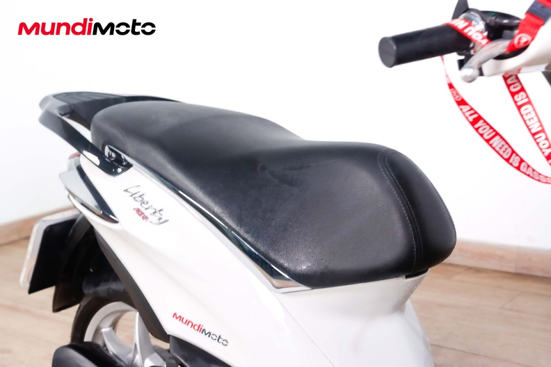 Motorbike image 13