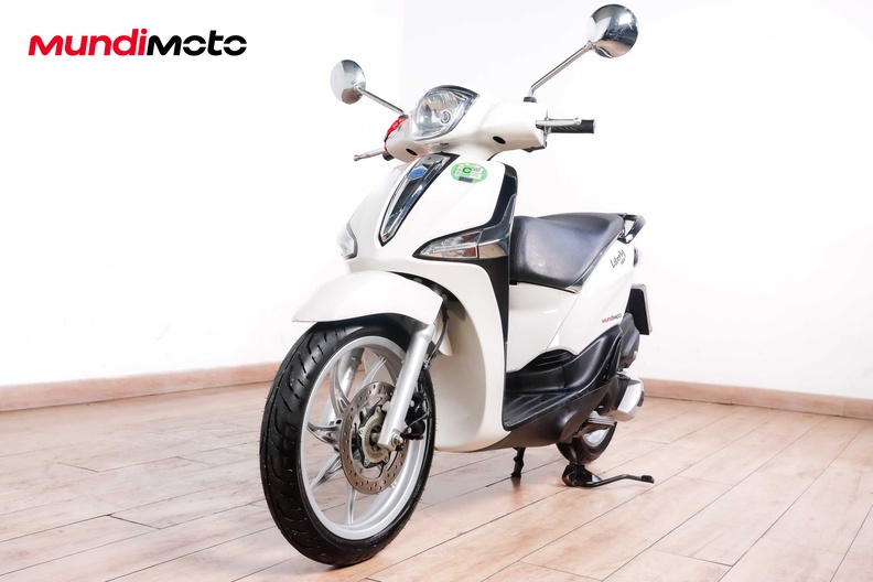 Motorbike image 7