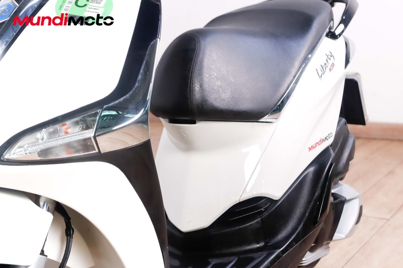Motorbike image 8