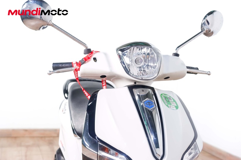 Motorbike image 4