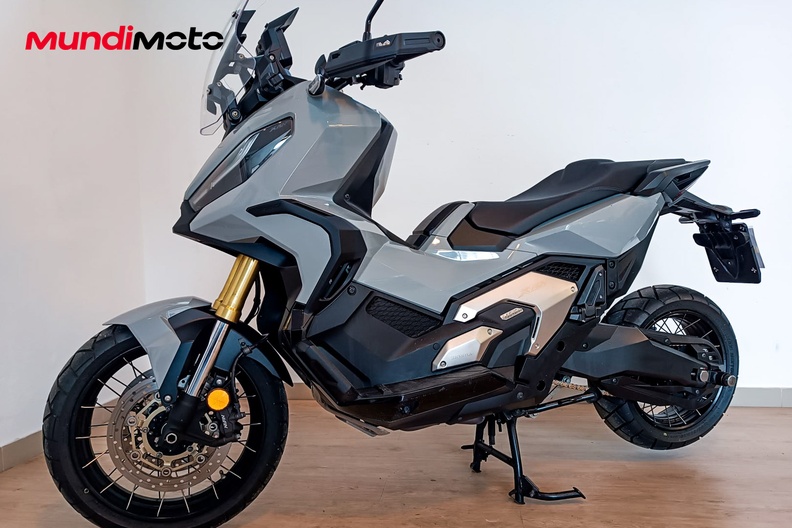 Motorbike image 6