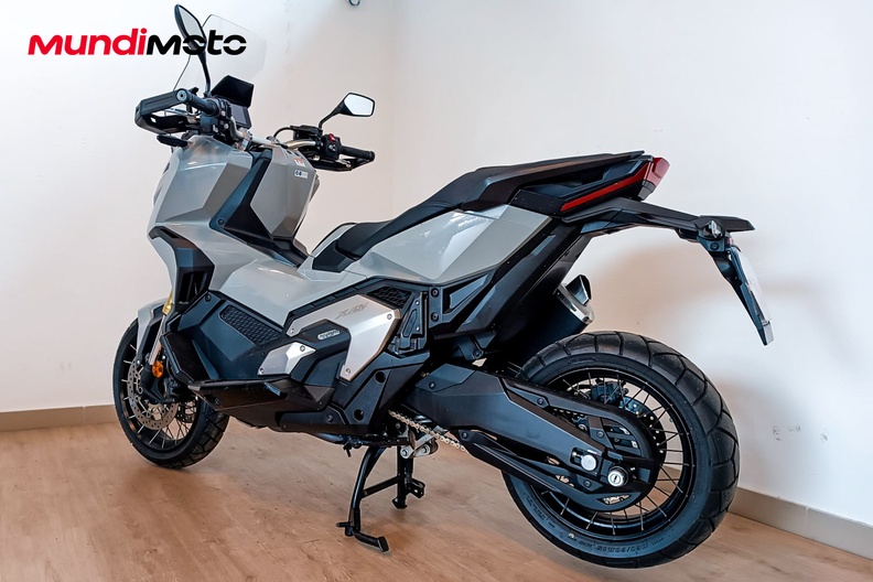 Motorbike image 7