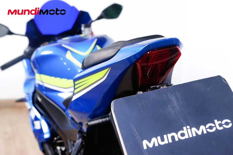 Motorbike image 9