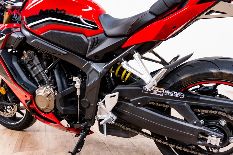 Motorbike image 8