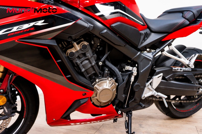 Motorbike image 9