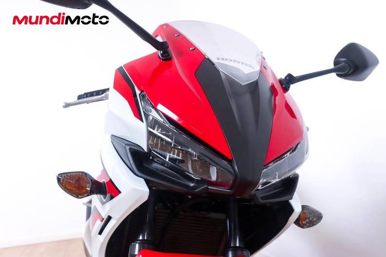 Motorbike image 4