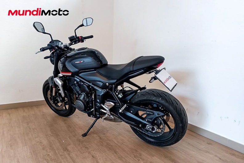 Motorbike image 7