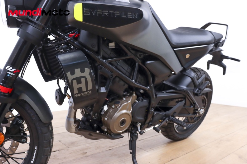 Motorbike image 9