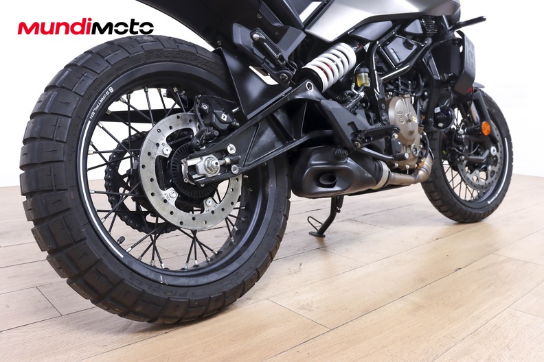 Motorbike image 3