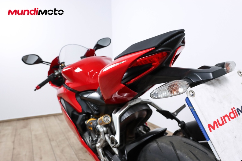 Motorbike image 8