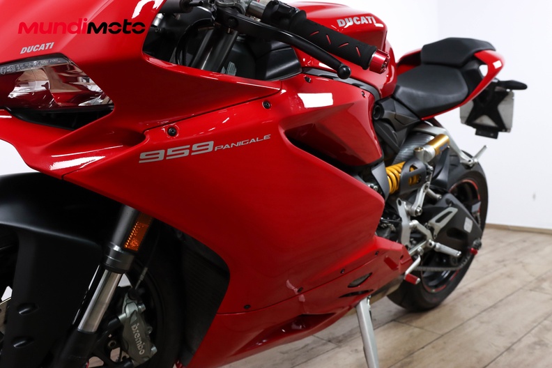 Motorbike image 9