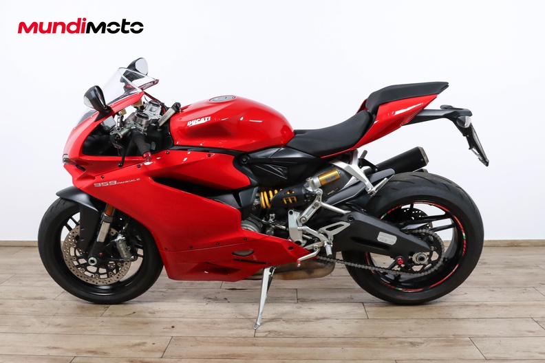 Motorbike image 5
