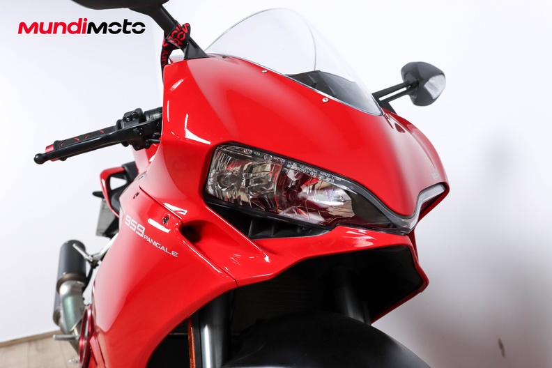 Motorbike image 4