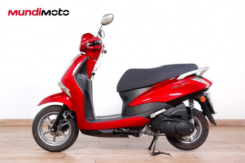 Motorbike image 5