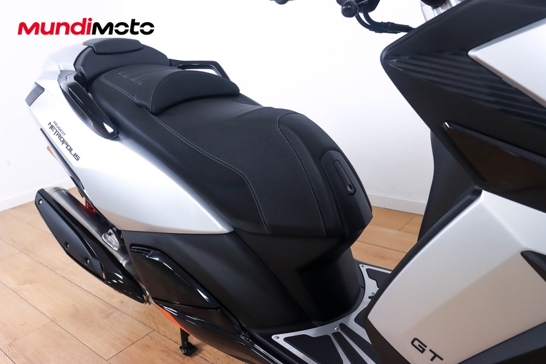 Motorbike image 12