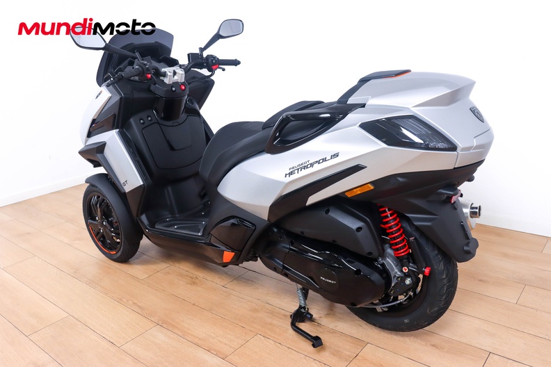 Motorbike image 6