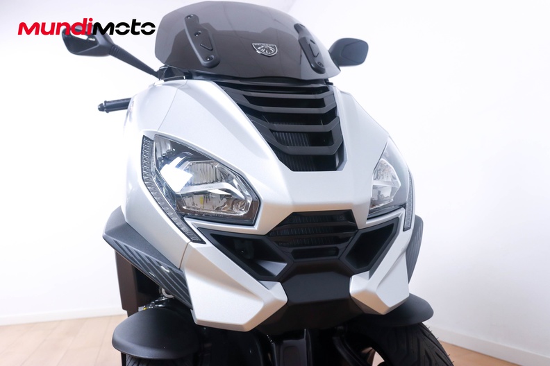 Motorbike image 4