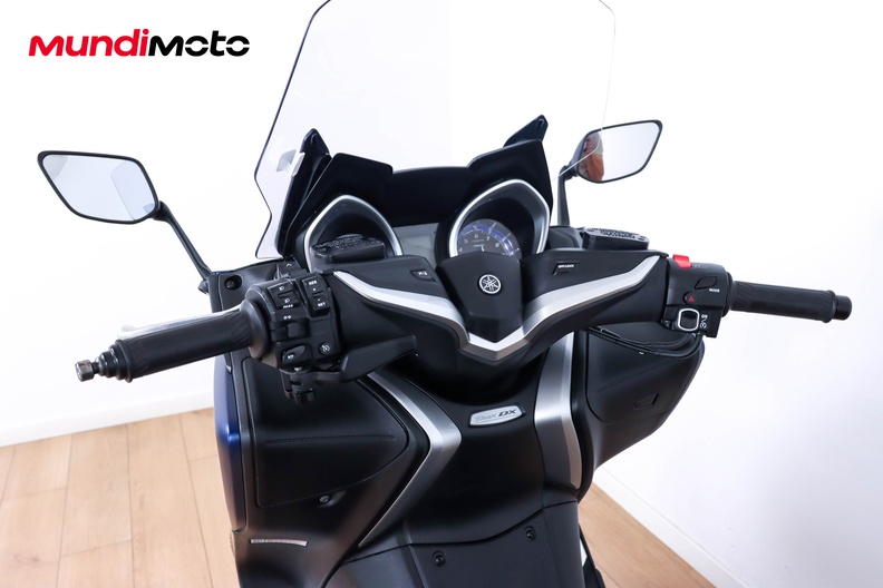 Motorbike image 10