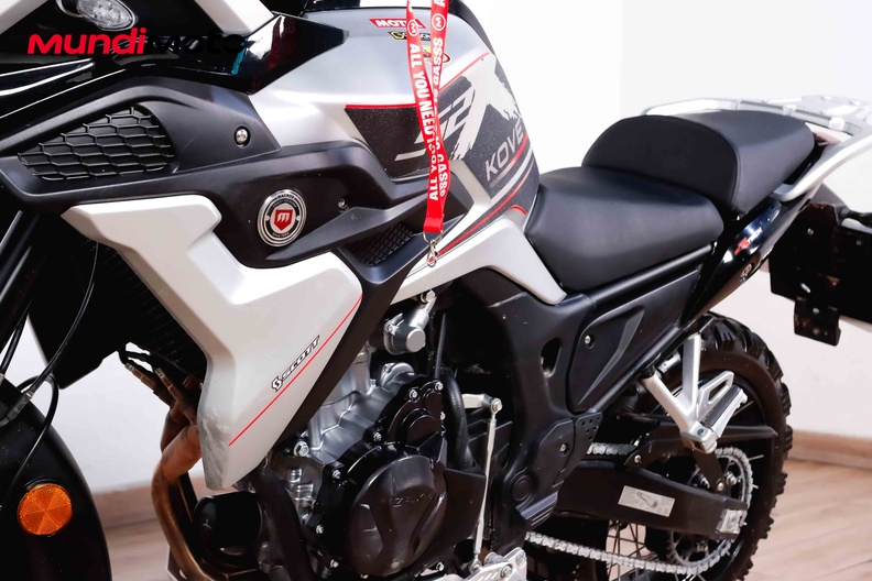 Motorbike image 8