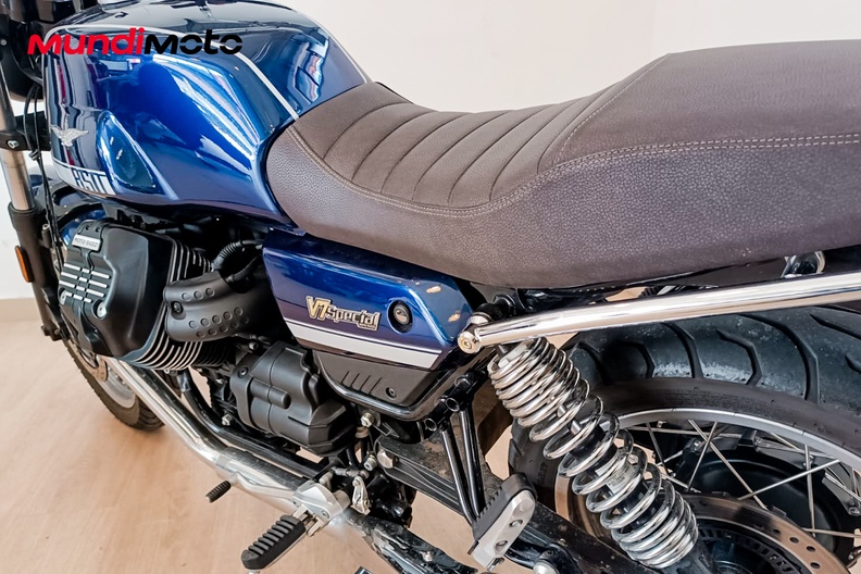 Motorbike image 8