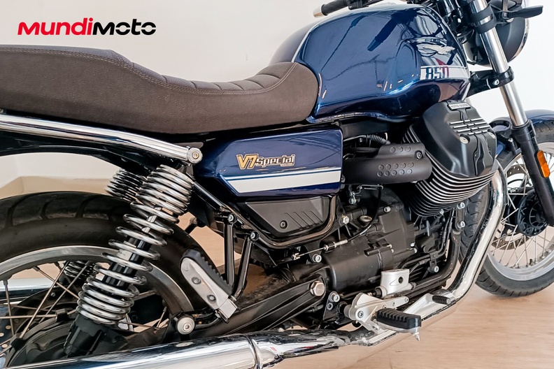 Motorbike image 3