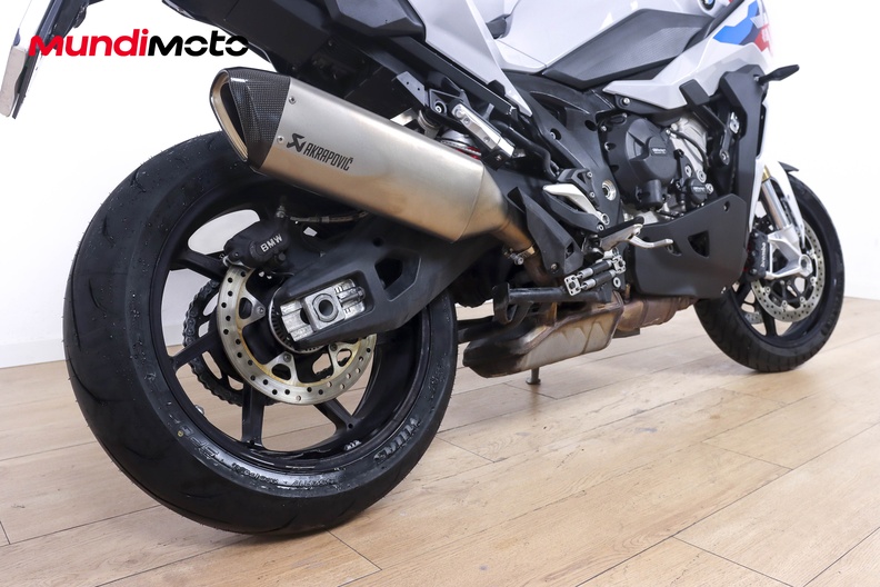 Motorbike image 3