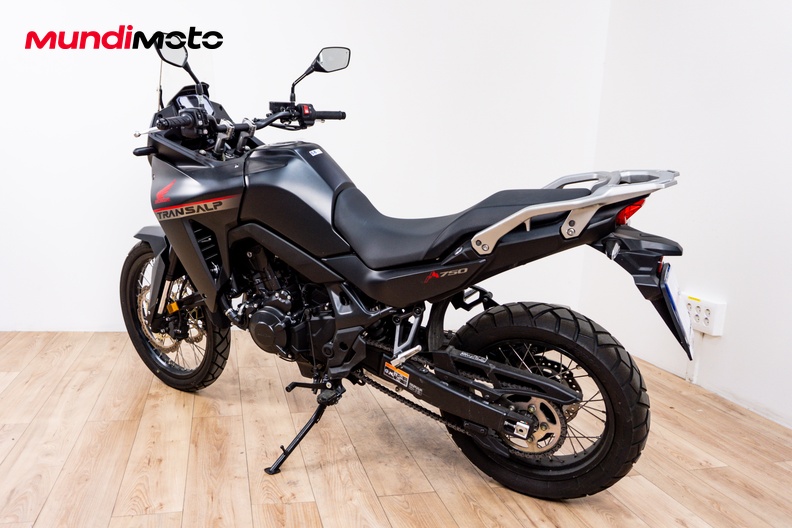 Motorbike image 7