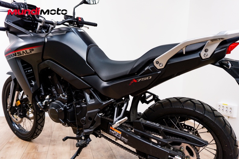 Motorbike image 8