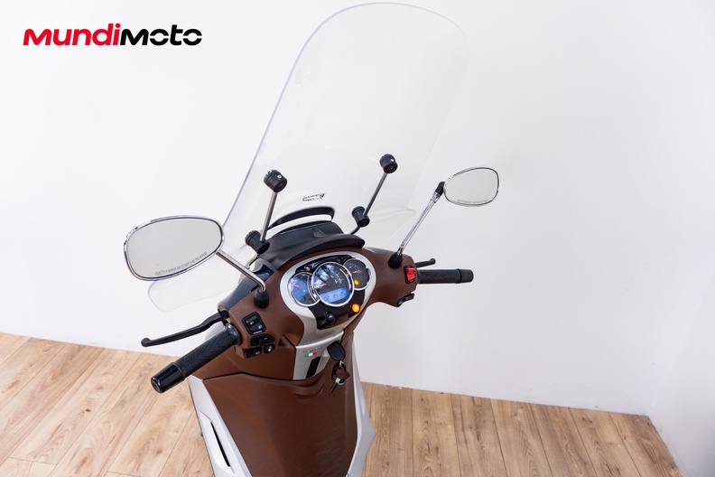 Motorbike image 10