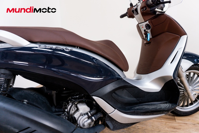 Motorbike image 3