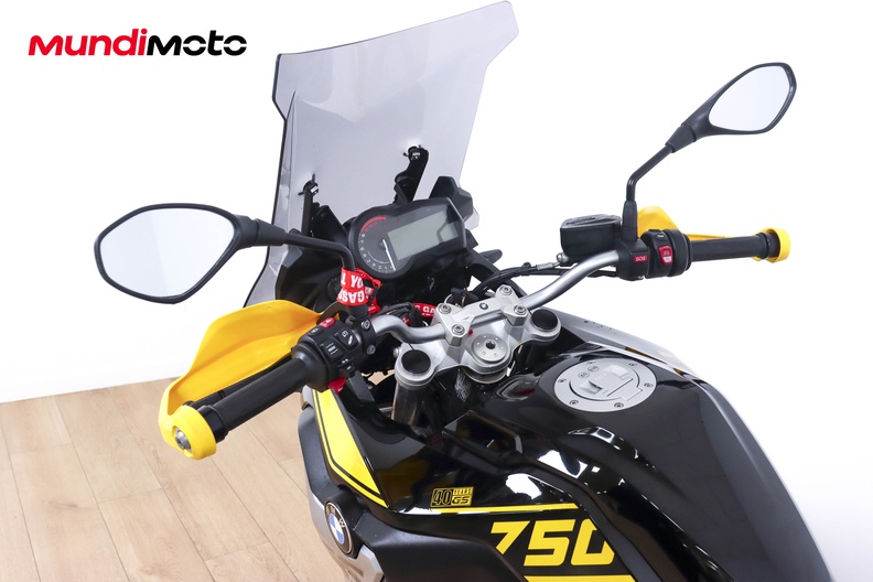 Motorbike image 10