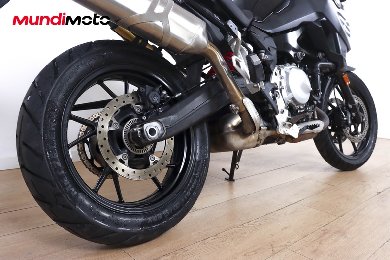 Motorbike image 3