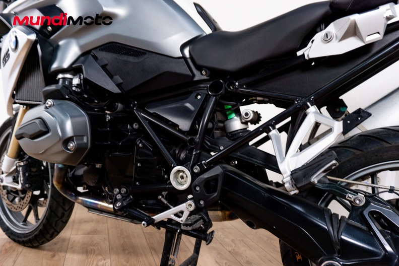 Motorbike image 8