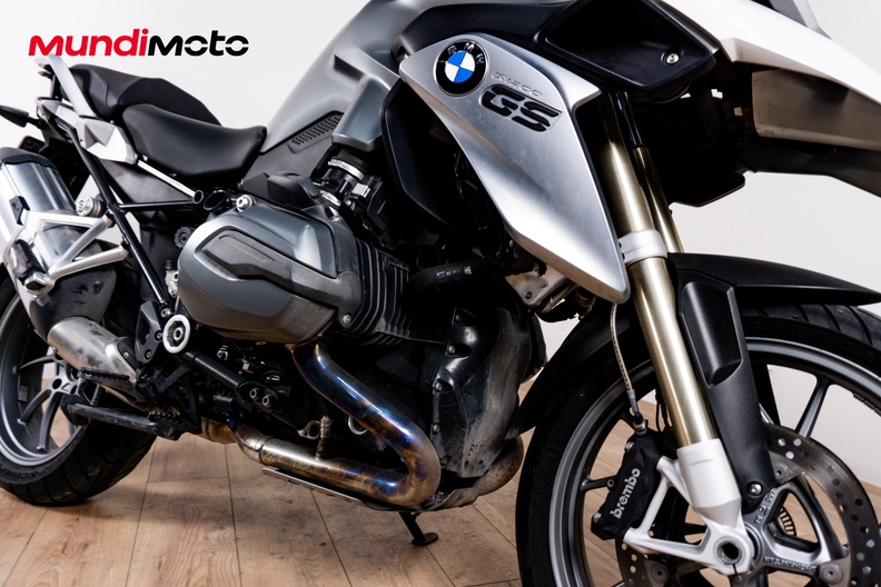 Motorbike image 4