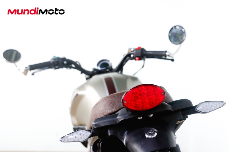 Motorbike image 9