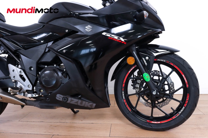 Motorbike image 13