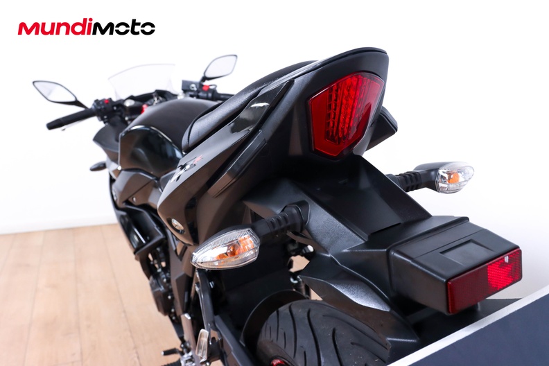 Motorbike image 9