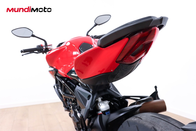 Motorbike image 8