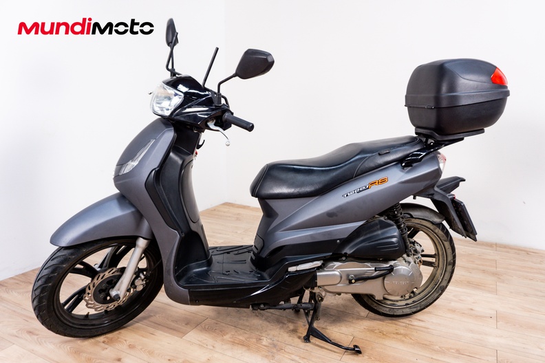 Motorbike image 5