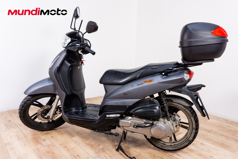 Motorbike image 7