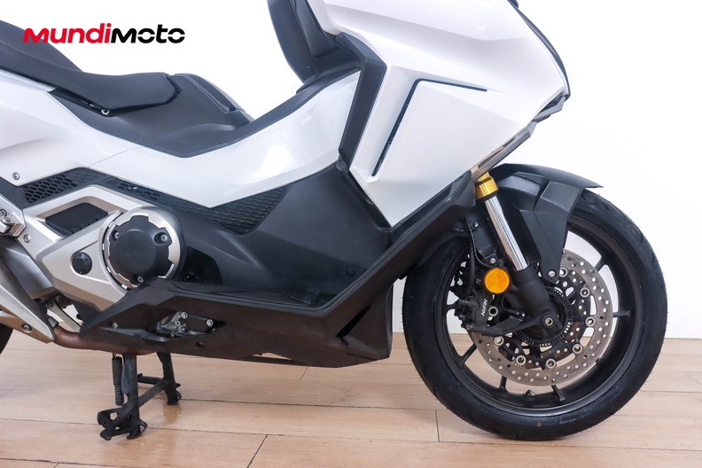 Motorbike image 13